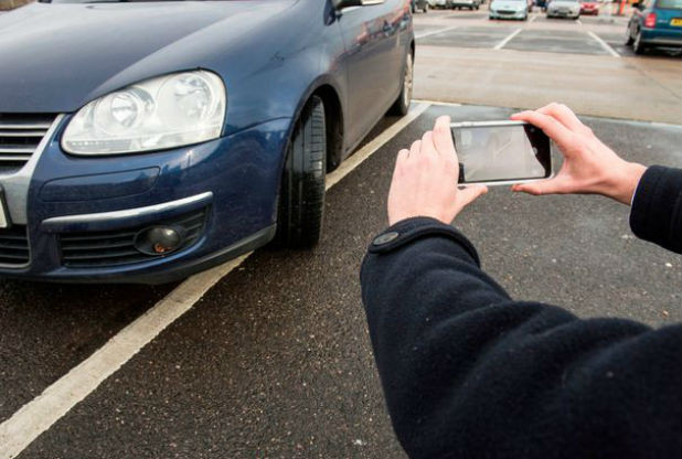 http://www.hulldailymail.co.uk/do-it-yourself-ticketing-phone-app-pays-10-to-users-who-capture-badly-parked-cars/story-30112798-detail/story.html