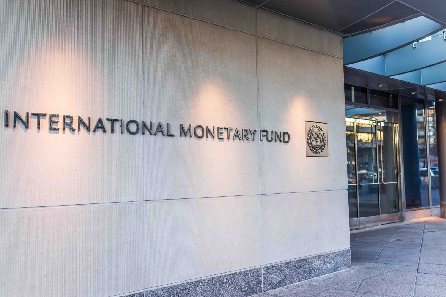 http://www.coindesk.com/imf-explores-icos-central-bank-coins-new-blockchain-note/