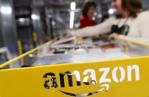 Amazon fulfillment uses robotics