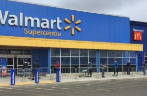 Walmart sets COVID-19 standards